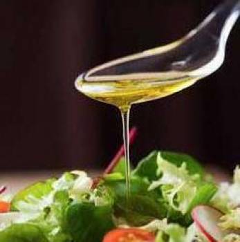 Соус для салата с оливковым маслом и лимоном